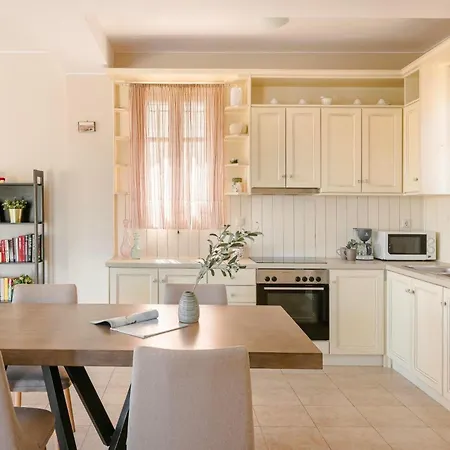 Isalos By Vintage Travel Villa *