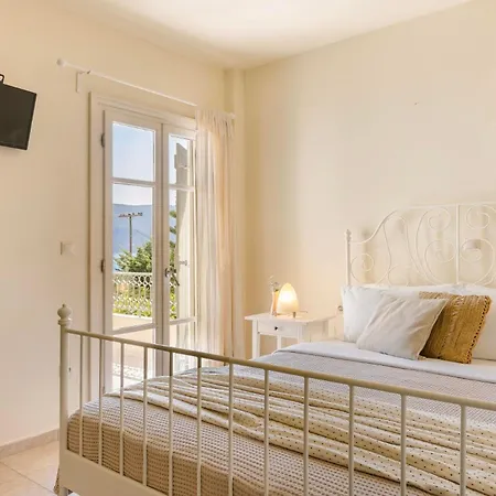 Isalos By Vintage Travel Villa