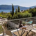 Isalos By Vintage Travel * Fiskardo