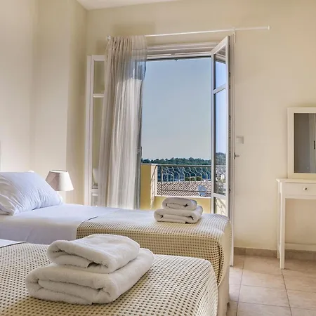 Villa Isalos By Vintage Travel *